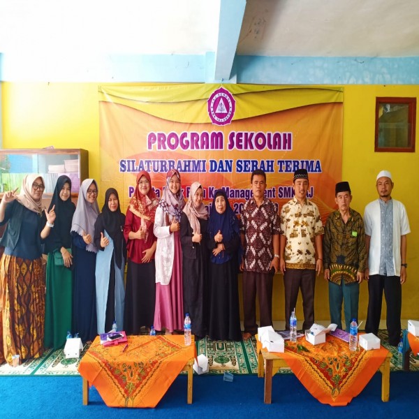 Silaturahmi dan serah terima psb ke management SMK YAJ Depok