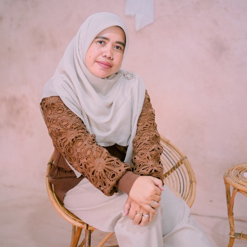 Yanah Yulyanah S.E