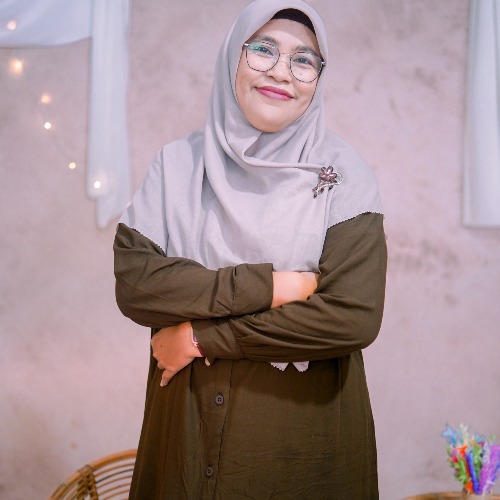 Lilik Setiawati S.T